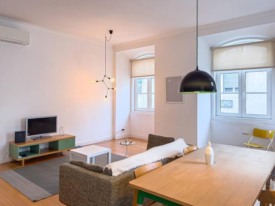 4 Rooms Home In Baixa Lisboa Exterior foto